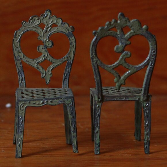 Antique Unknown Brand Miniature Dollhouse Metal Tables & Chairs - Picture 2 of 8